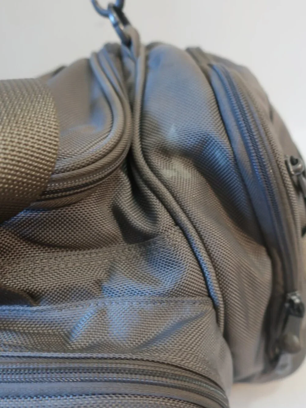 Mens Andiamo Gray Large Nylon Duffel/Travel Bag